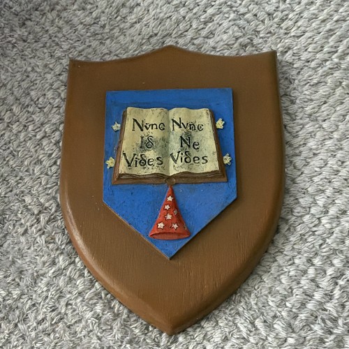 Terry prachett discworld - terry,