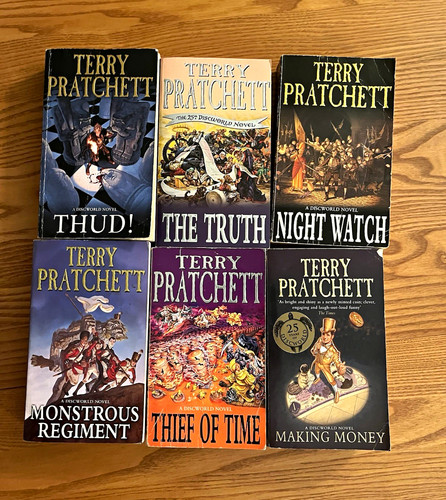 Terry pratchett discworld - pratchett,
