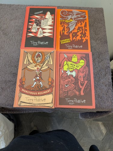 Terry pratchett bundle - pratchett,