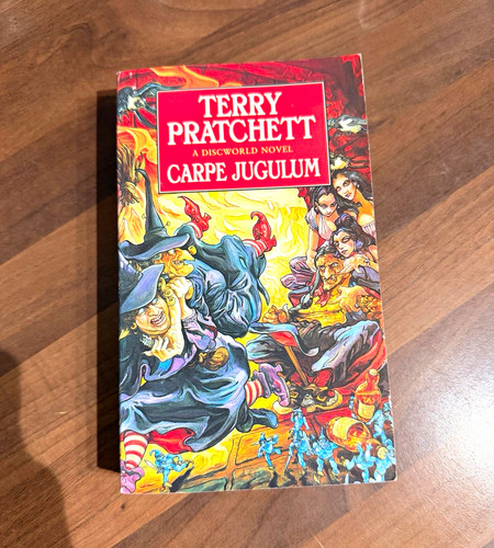 Terry pratchett discworld - pratchett,