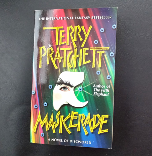Terry pratchett maskerade - terry,