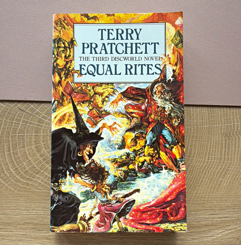 Terry pratchett discworld - pratchett,