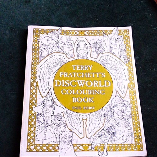 Discworld terry pratchett - discworld,