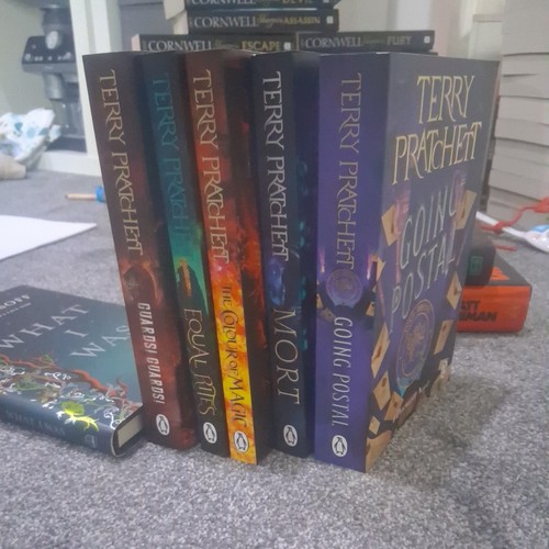 Discworld series terry - series, by