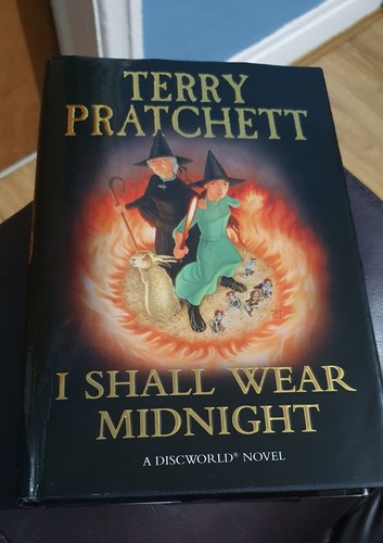 Terry pratchett shall wear - pratchett, i