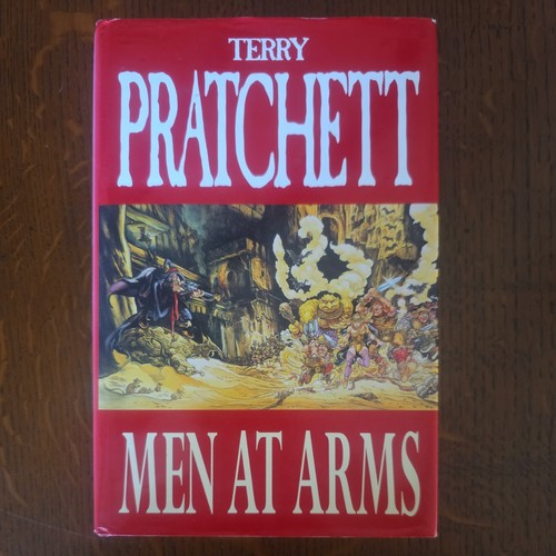 Men arms discworld the - arms:,